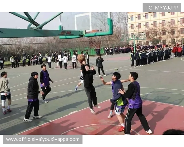 拼搏青春是中国篮球最美注脚 拼搏青春是中国篮球最美注脚