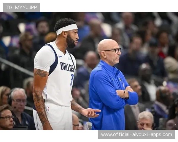 彻底拆队重建？两大球星不满主帅，球队却“反客为主”引发未来猜想