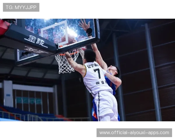 篮球新人崛起,挑战时代霸主!,新人篮球教学视频 篮球新人崛起,挑战时代霸主!,新人篮球教学视频